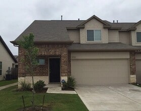 Building Photo - 9719 Elia Court