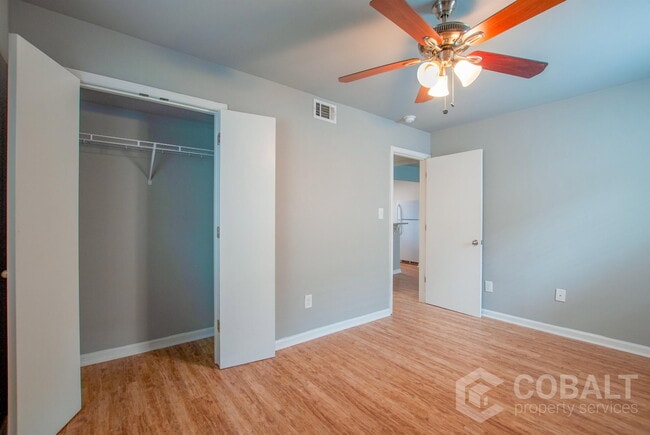 Building Photo - 271 Glen Iris Dr NE