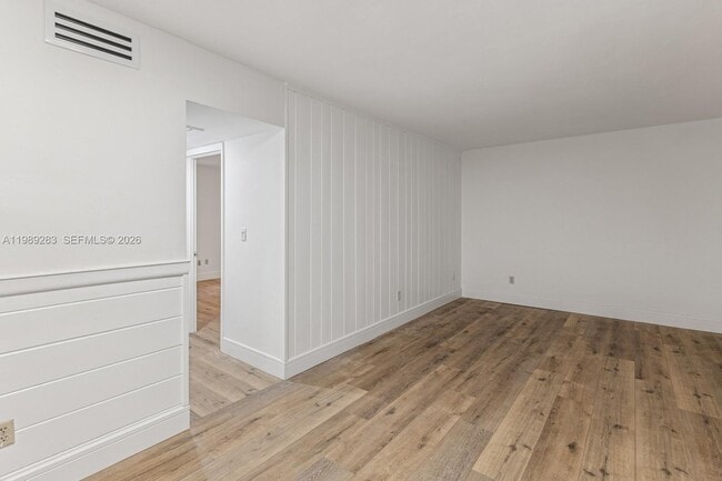 Building Photo - 255 Sunrise Dr