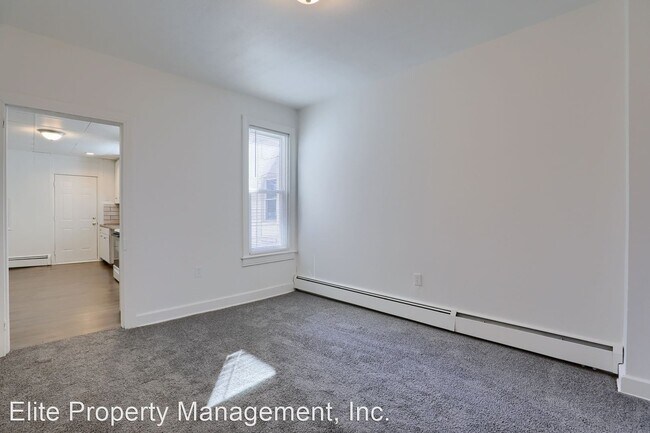 Building Photo - 4 br, 1 bath House - 588 W Princess Street