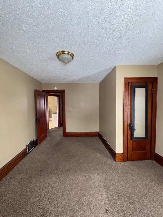 Building Photo - California Triplex