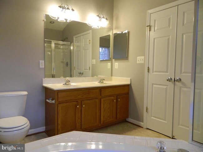 Building Photo - 7574 Great Swan Ct