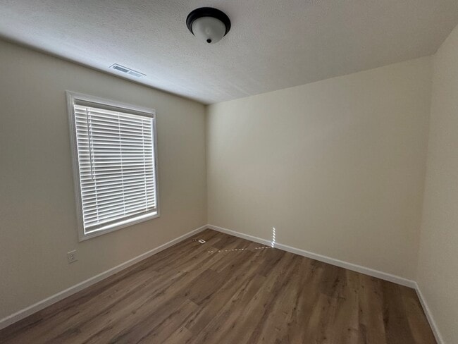 Building Photo - 715 N 35th St