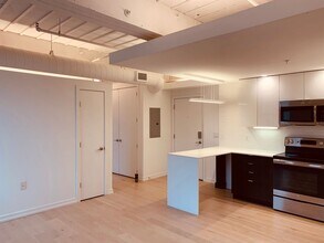 Building Photo - 430 Fairmount Ave