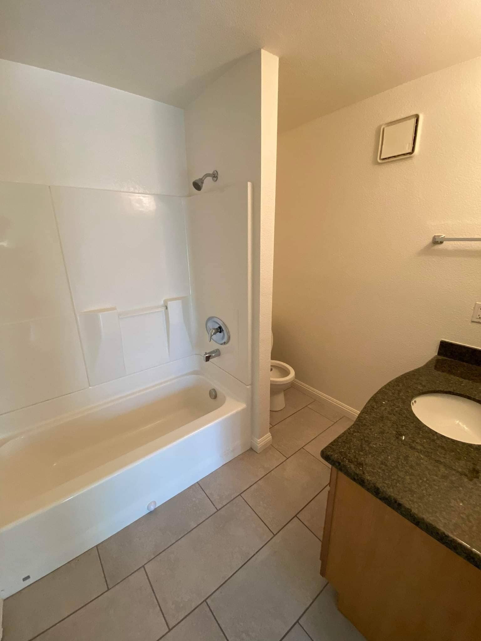 Building Photo - 3145 E Flamingo Rd