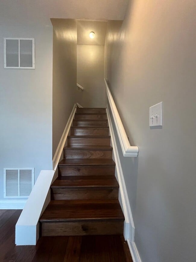 Building Photo - 5932 Winberry Creek Dr