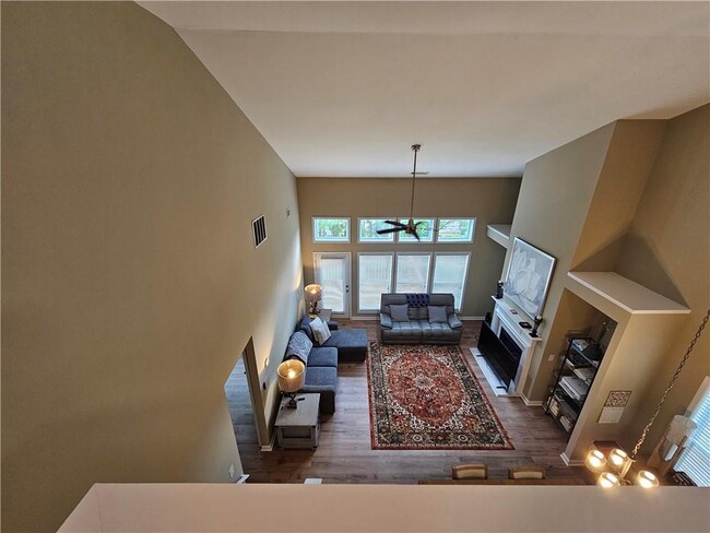 Building Photo - 2216 Worrall Hill Dr