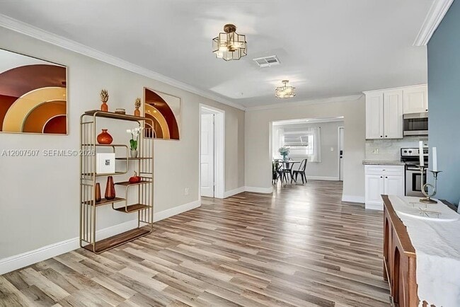 Building Photo - 6941 Boston Dr