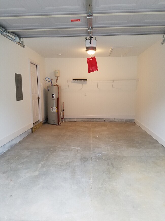 Building Photo - 5363 Dover Springs Way