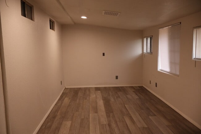 Building Photo - 336 Colombo Ave