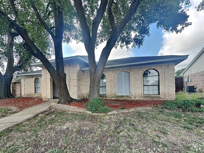 Building Photo - 908 Dunning Dr
