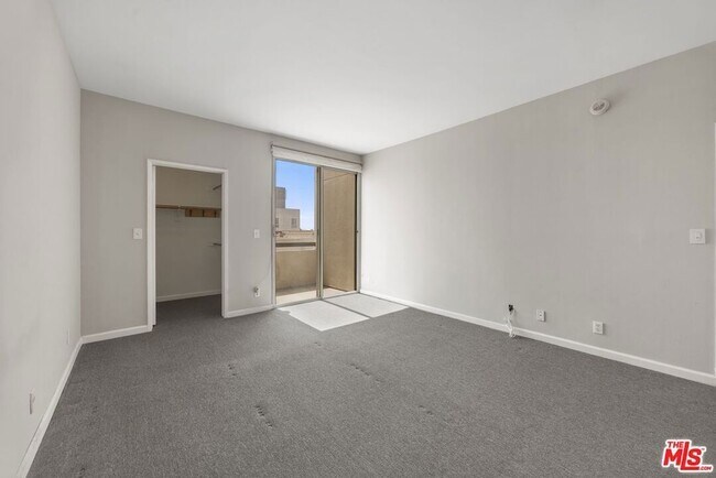Building Photo - 1240 S Corning St