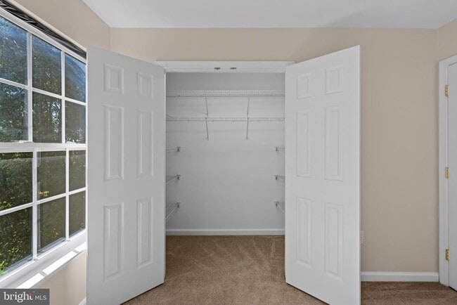 Building Photo - 6607 Rumfire Ct