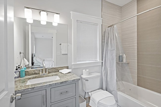 Building Photo - 2901 Random Rd