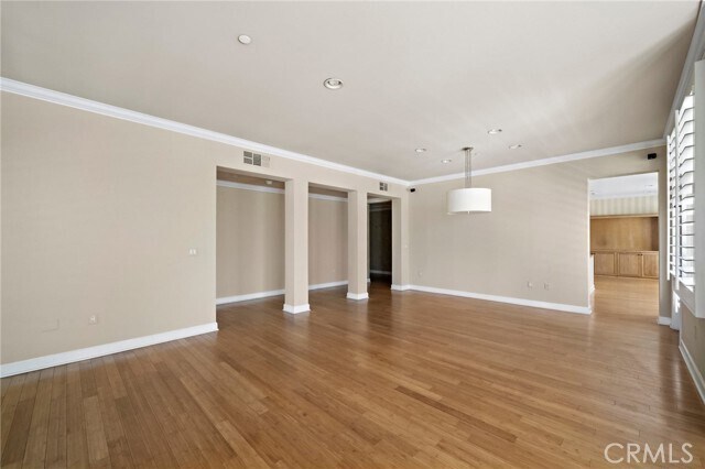 Building Photo - 6001 Crescent Park E