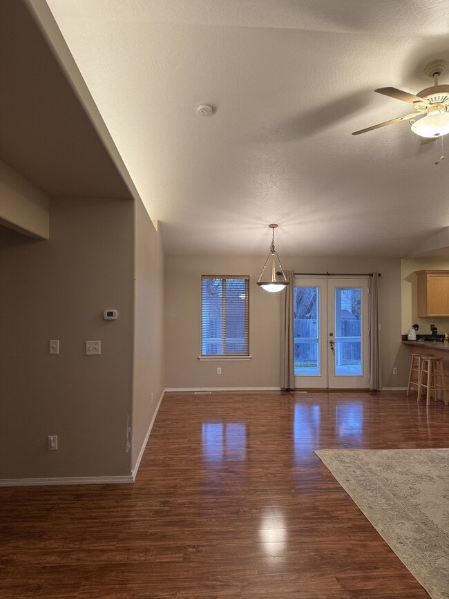 Building Photo - 1165 E 19th N St