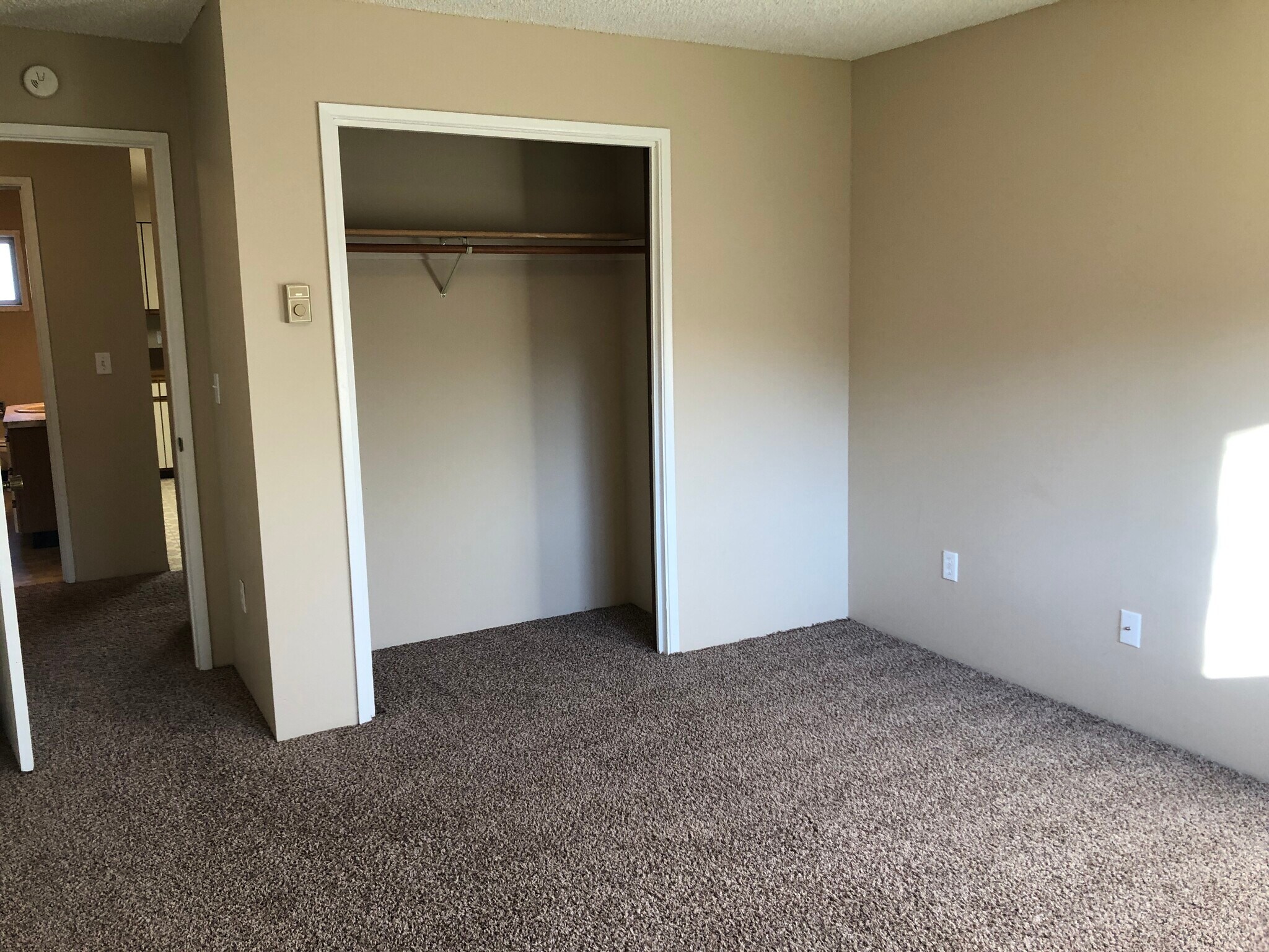 Building Photo - 1804 N Oak St