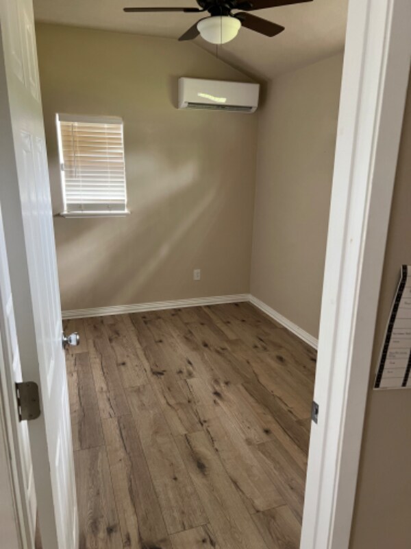 Building Photo - 203 Shilco Cir