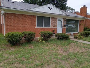 Building Photo - 13429 Garfield St