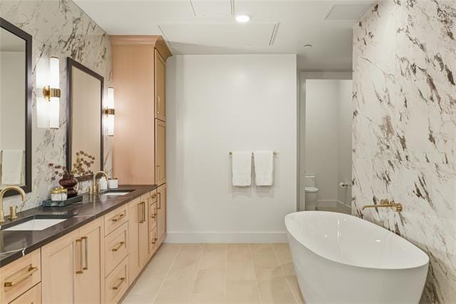 Building Photo - 1530 Meeting St