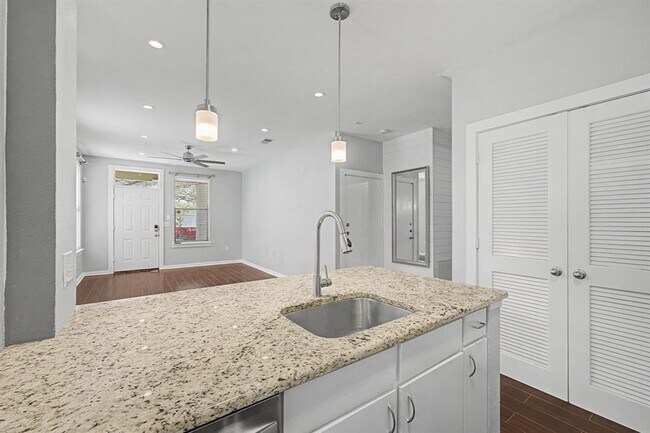 Building Photo - 1201 Grove Blvd