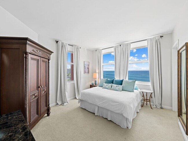 Building Photo - 2110 N Ocean Blvd