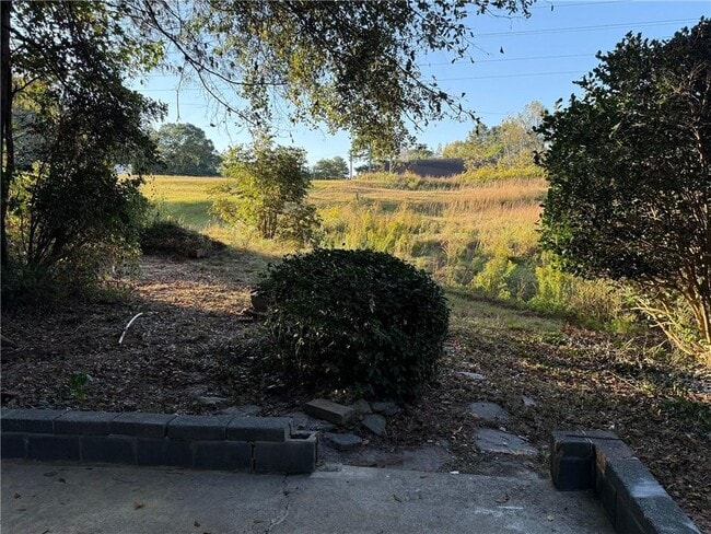 Building Photo - 1159 Tamarack Trail