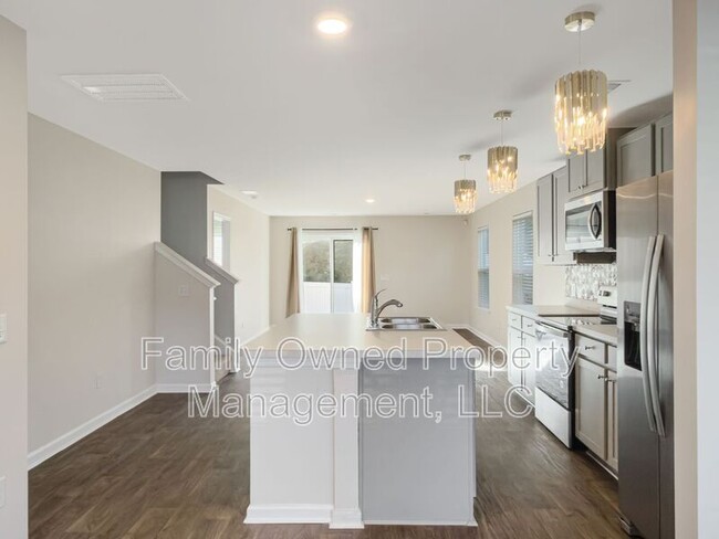 Building Photo - 193 Rosefield Ct