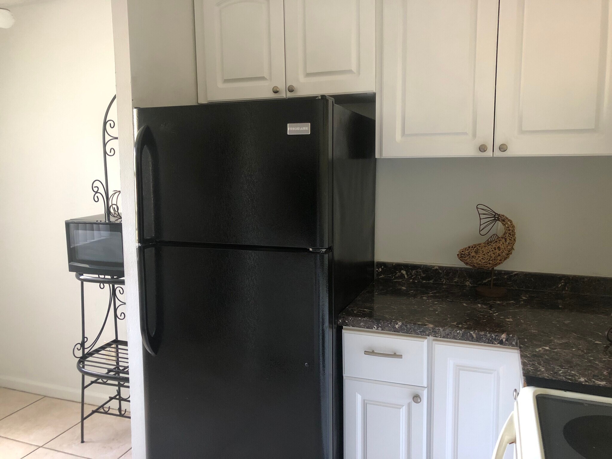 Appliance - 9647 NW 4th St