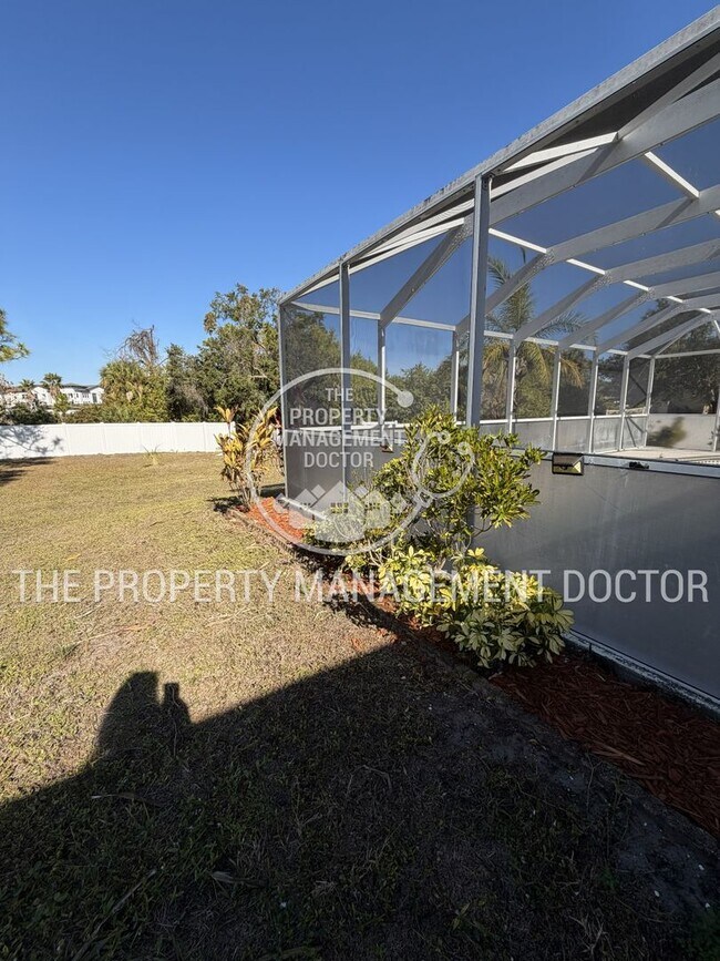 Building Photo - Stunning 4-Bedroom Pool Home with 3-Car Garage in North Port!