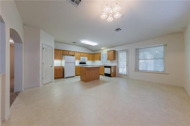 Building Photo - 1106 Fossil Cove