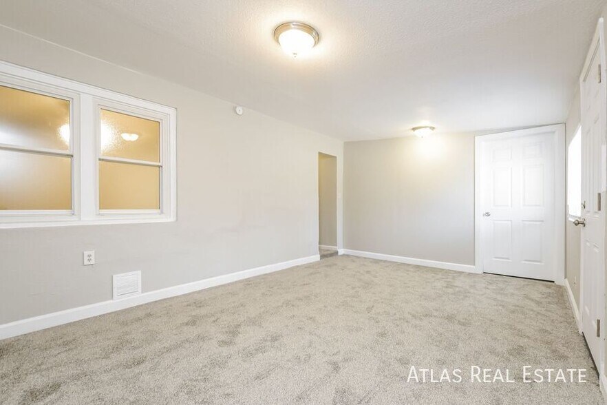 Building Photo - 1131 Geneva St