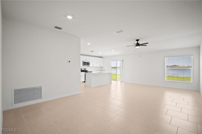 Building Photo - 17633 Paradiso Wy