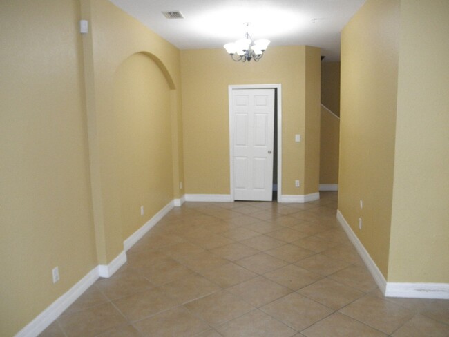 Building Photo - Pipers Cay Townhomes