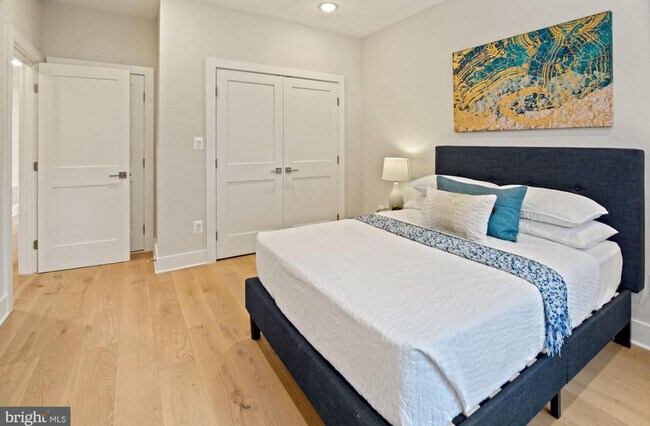 Building Photo - 1705 Trinidad Ave NE