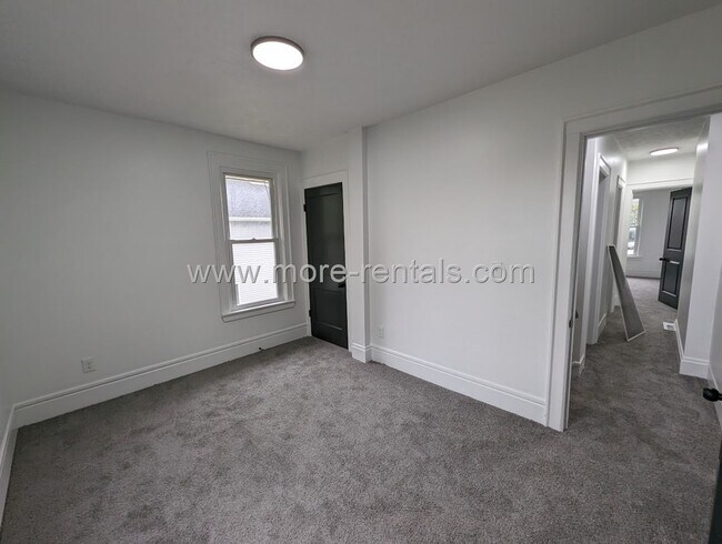 Building Photo - 1237-1239 Atcheson St