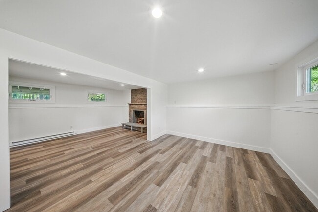 Building Photo - 30 Doe Rd