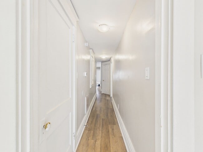 Building Photo - 1005 N 3rd St