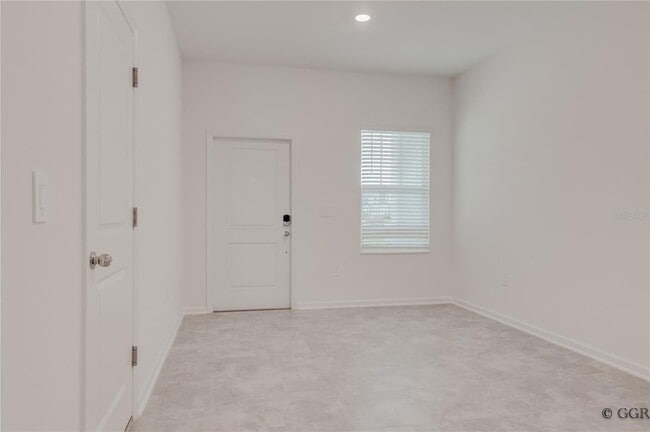 Building Photo - 3243 Laurent Lp