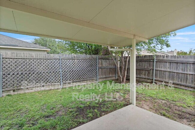 Building Photo - 536 Del Mar Dr