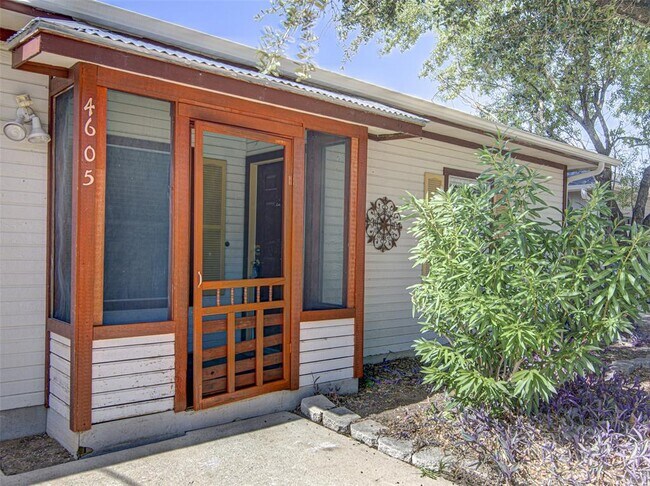 Building Photo - 4605 Ribbecke Ave