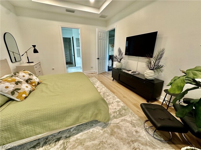 Building Photo - 12454 Kentwood Ave