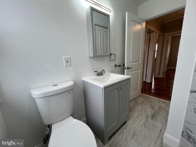 Building Photo - 7255 Stratton Way