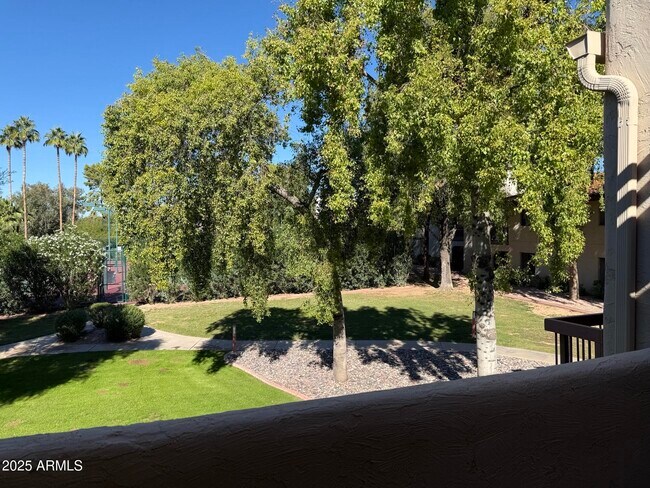 Building Photo - 9355 N 91st St