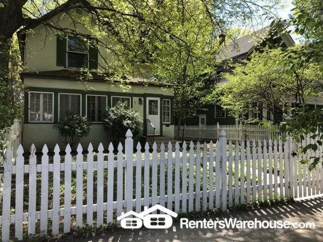Building Photo - 3BR, 2BA HOME IN UPTOWN AVAILABLE 10/4!
