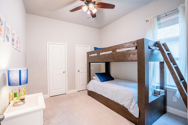 Building Photo - 6213 Mickelson Way