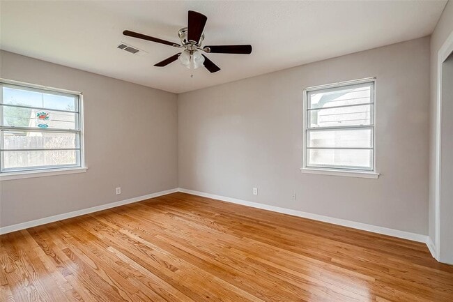 Building Photo - 2703 Cypress St