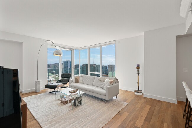 Building Photo - 629 Ke’eaumoku St