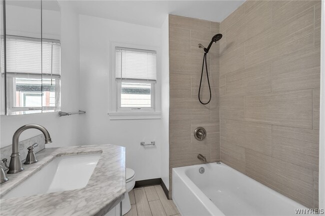 Building Photo - 69 W Northrup Pl