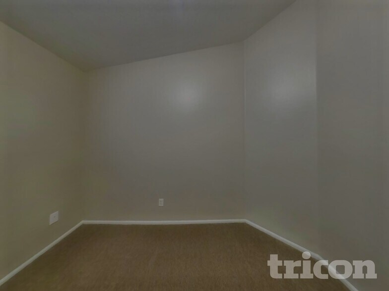 Building Photo - 4012 S 56th Ave